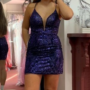 Semi- Formal Dress, Size 6, Navy, only wore once, used like new